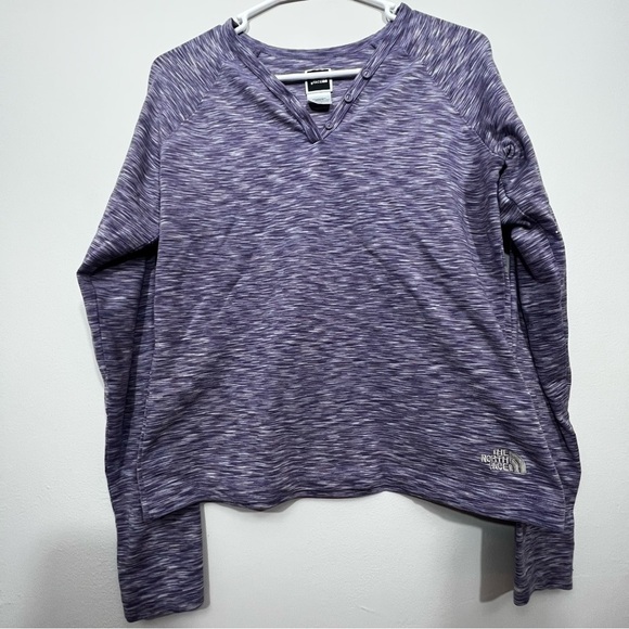 North Face top - Picture 1 of 7